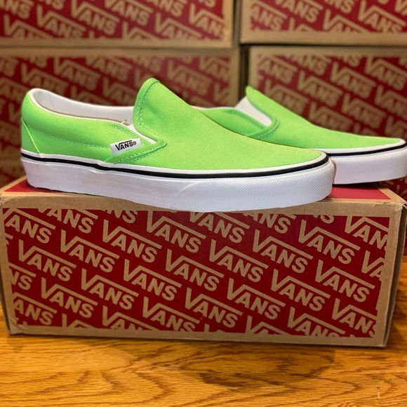 Vans Shoes - Vans Women’s 6.5 NWT